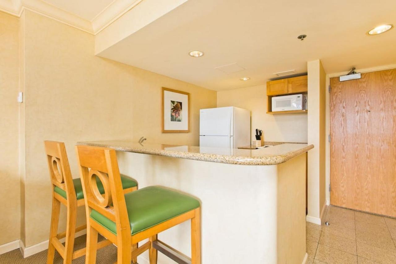 Ilikai Apt 302 - Spacious Studio With Stunning Ocean & Harbor Views Honolulu Exterior foto